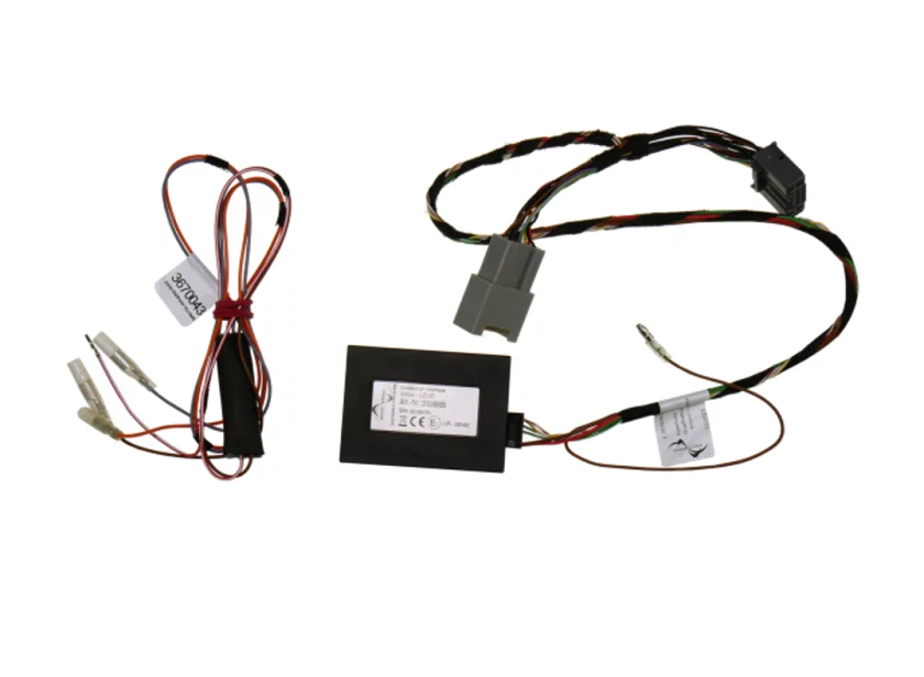 One Button Interface met bekabeling voor bediening via originele voertuigknoppen van Marelko