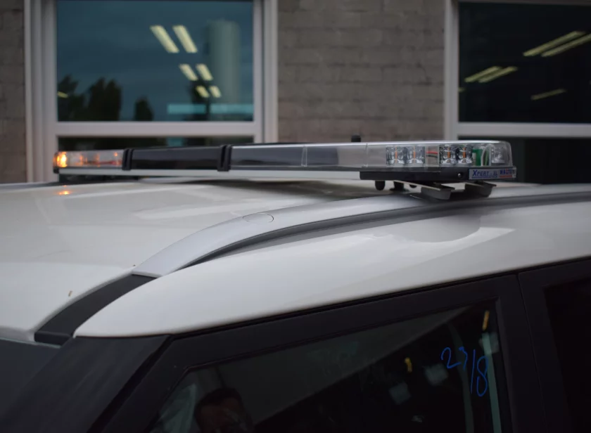 Haztec Xpert SL dakset met amber signalering gemonteerd op voertuig door Marelko