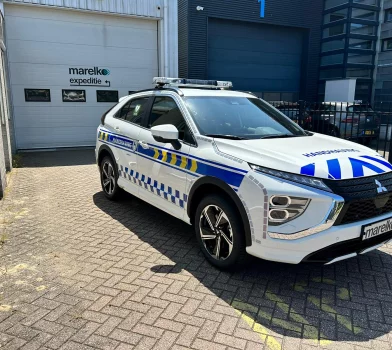 Mitsubishi Eclipse handhavingsvoertuig met Xpert dakset, amber signalering en inrichting van Marelko
